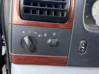 2005 Ford Super Duty F-350 DRW XL