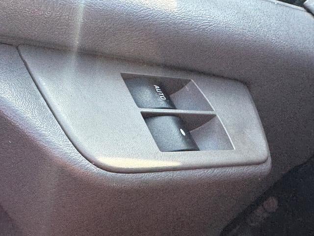 2014 Chevrolet Express Passenger 2500 LS