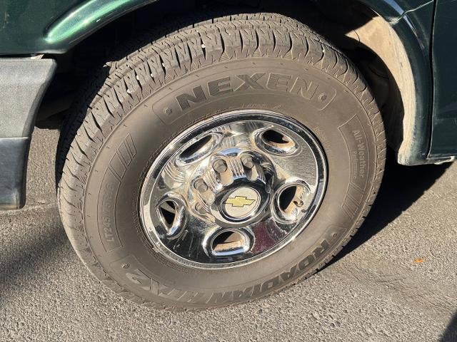 2014 Chevrolet Express Passenger 2500 LS