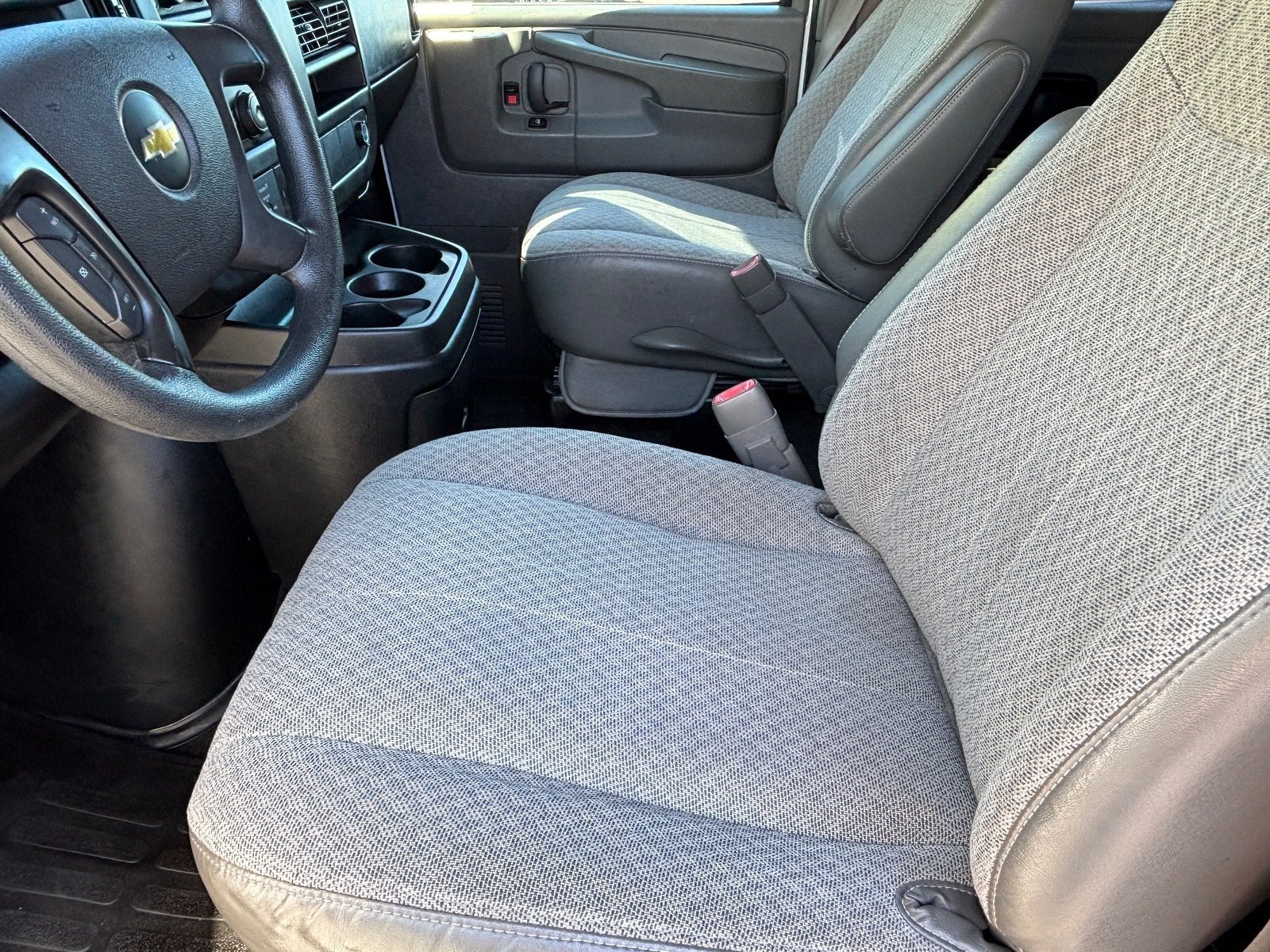 2013 Chevrolet Express Passenger 2500 LT