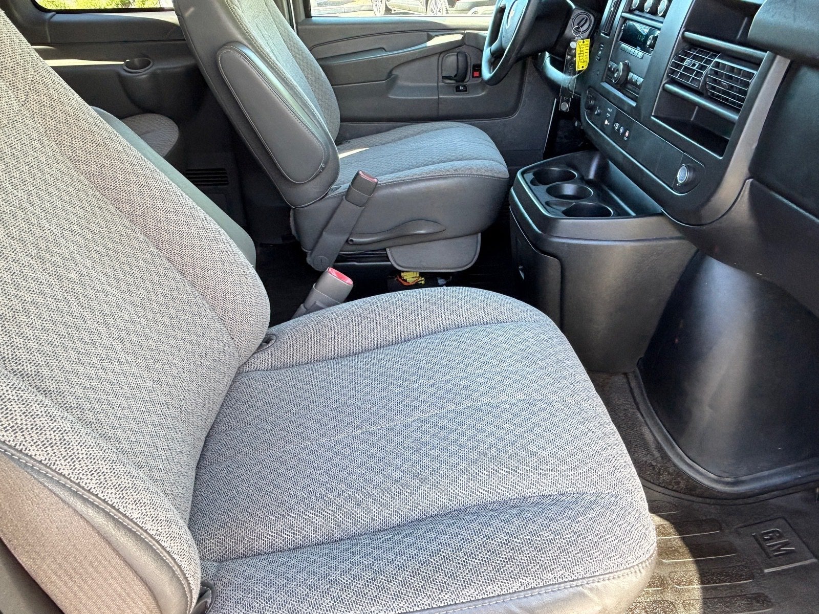 2013 Chevrolet Express Passenger 2500 LT