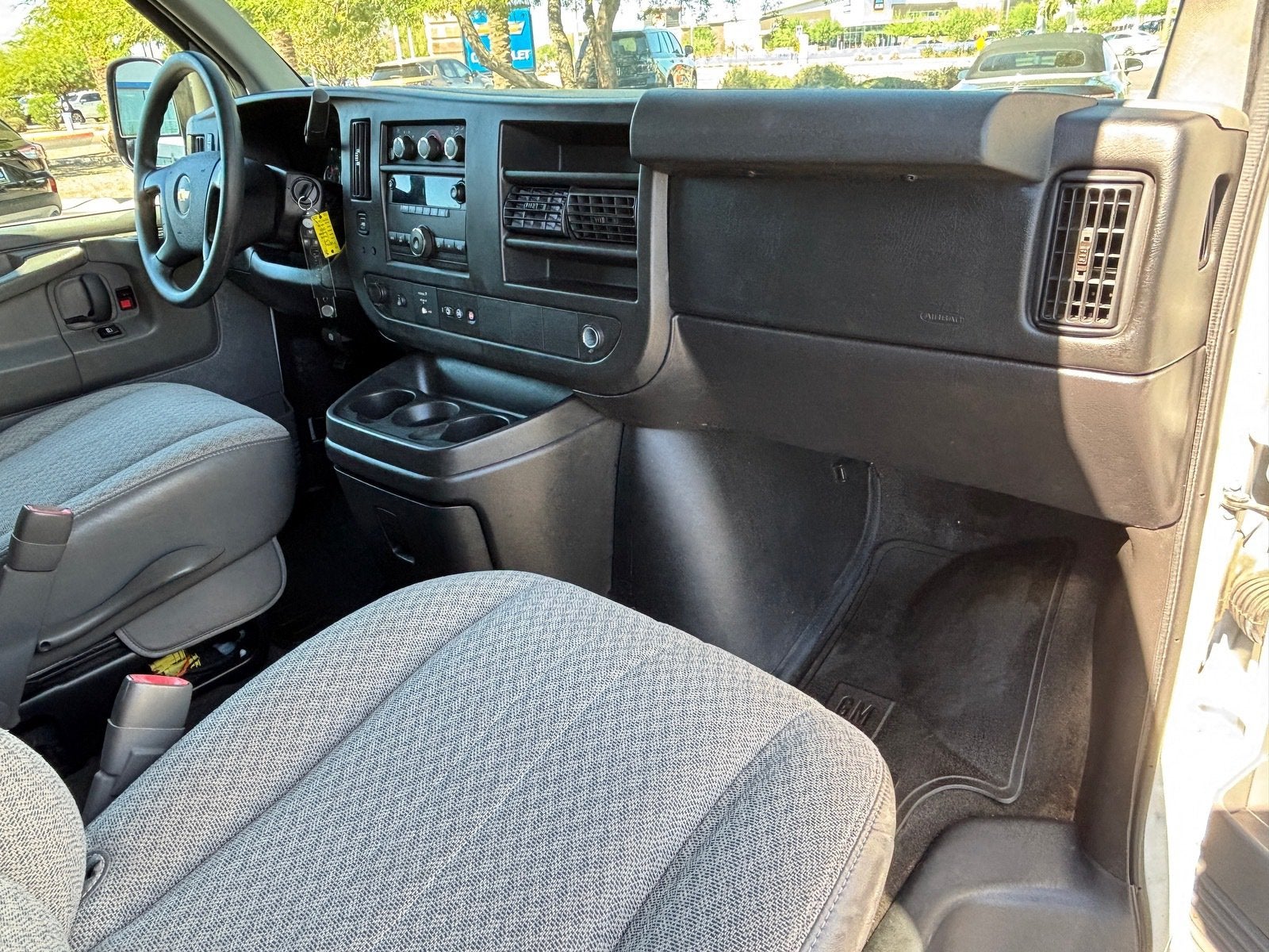 2013 Chevrolet Express Passenger 2500 LT