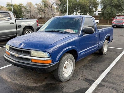 2002 Chevrolet S10 Base