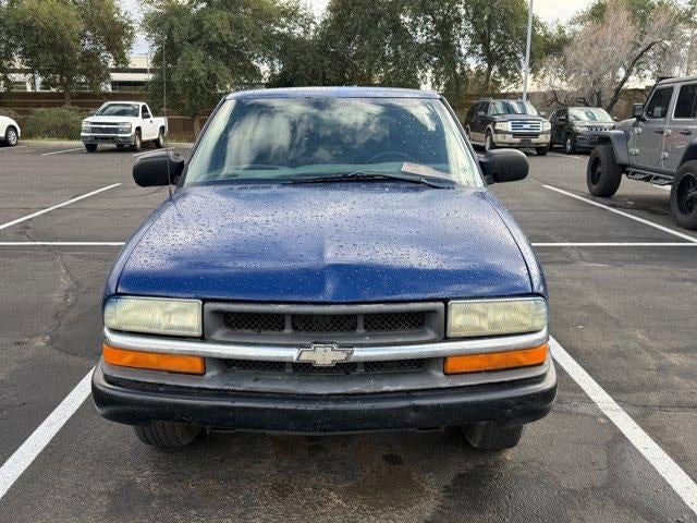 2002 Chevrolet S10 Base