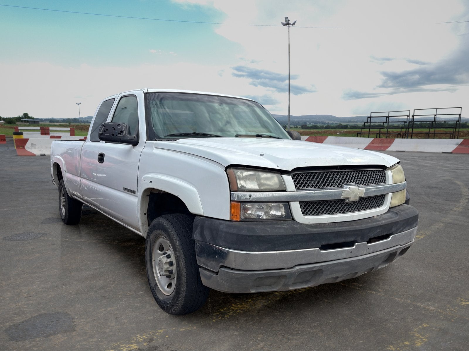 2004 Chevrolet Silverado 2500 HD LS