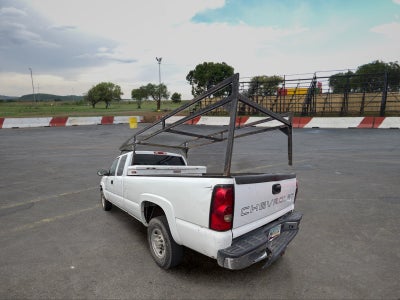 2004 Chevrolet Silverado 2500 HD LS