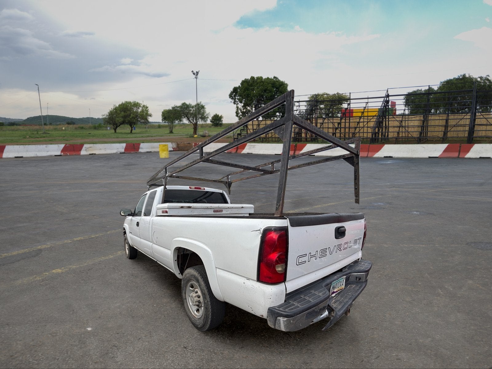 2004 Chevrolet Silverado 2500 HD LS