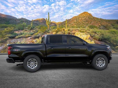 2025 Chevrolet Colorado WT/LT