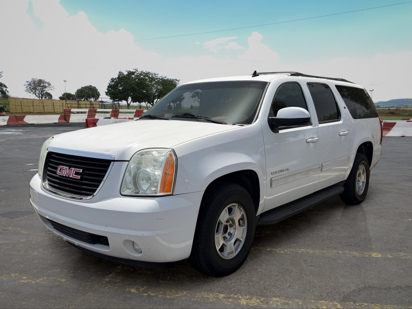 2013 GMC Yukon XL SLE