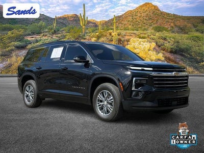 2025 Chevrolet Traverse LT