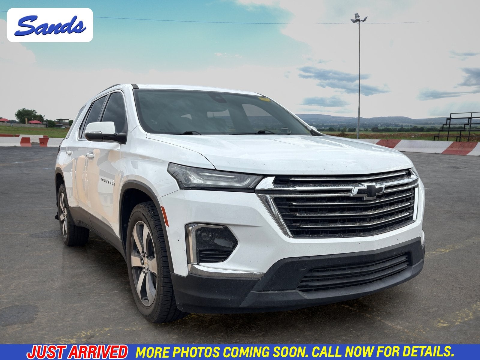 2022 Chevrolet Traverse LT Leather