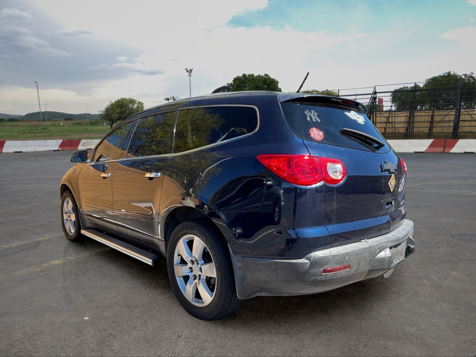 2011 Chevrolet Traverse LT w/1LT