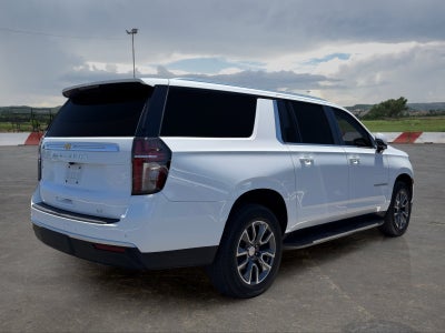 2022 Chevrolet Suburban LT
