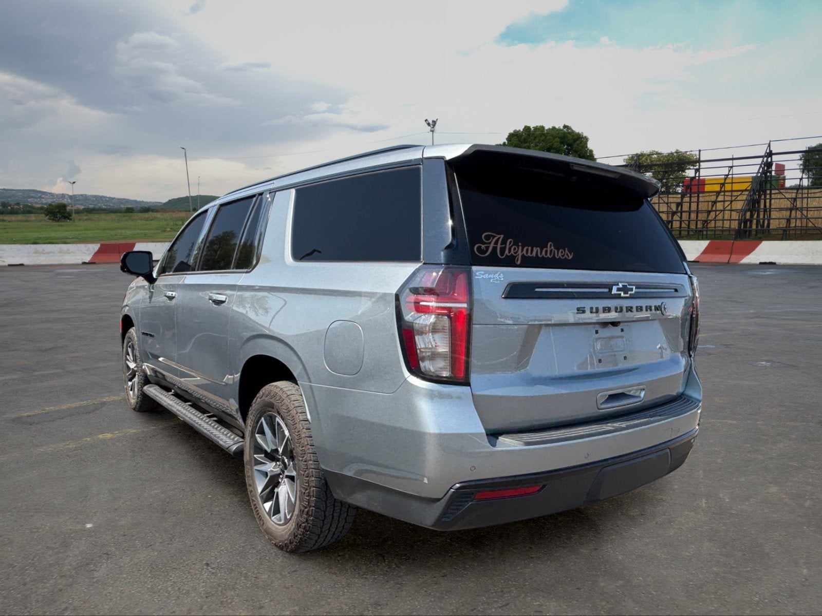 2023 Chevrolet Suburban Z71