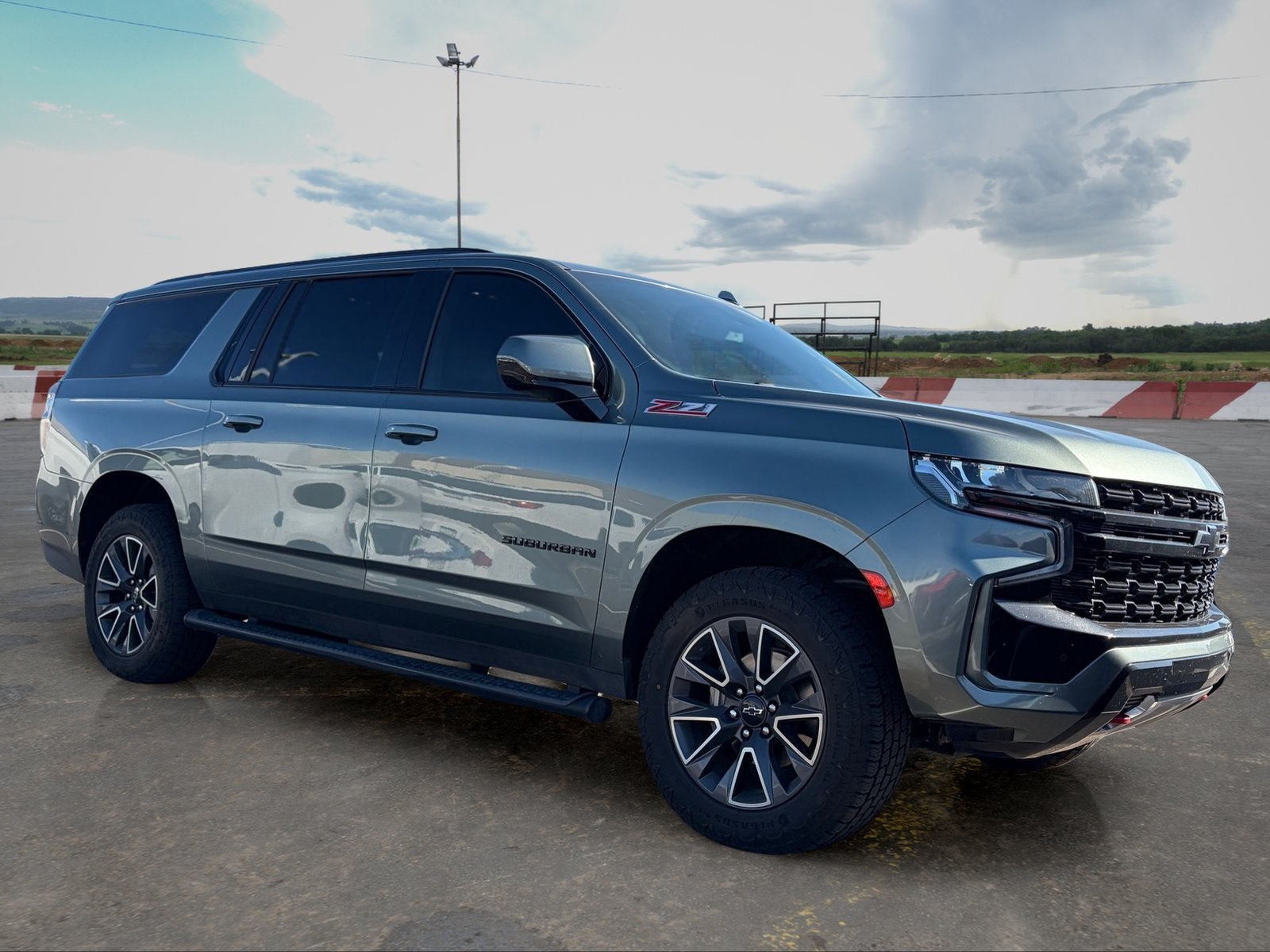 2023 Chevrolet Suburban Base