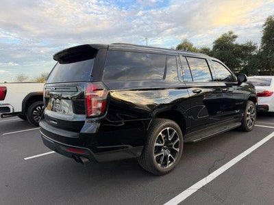 2024 Chevrolet Suburban RST