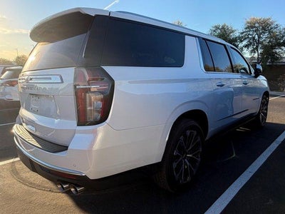 2023 Chevrolet Suburban High Country