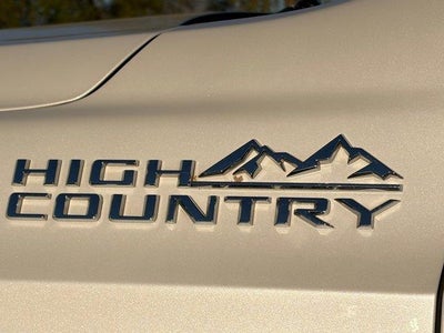2023 Chevrolet Suburban High Country