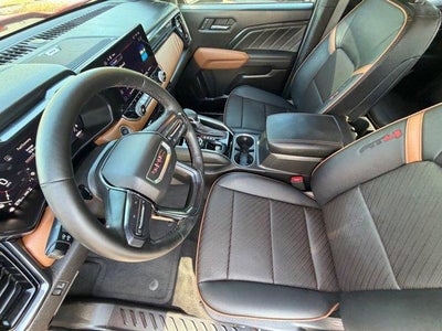 2025 GMC Canyon AT4