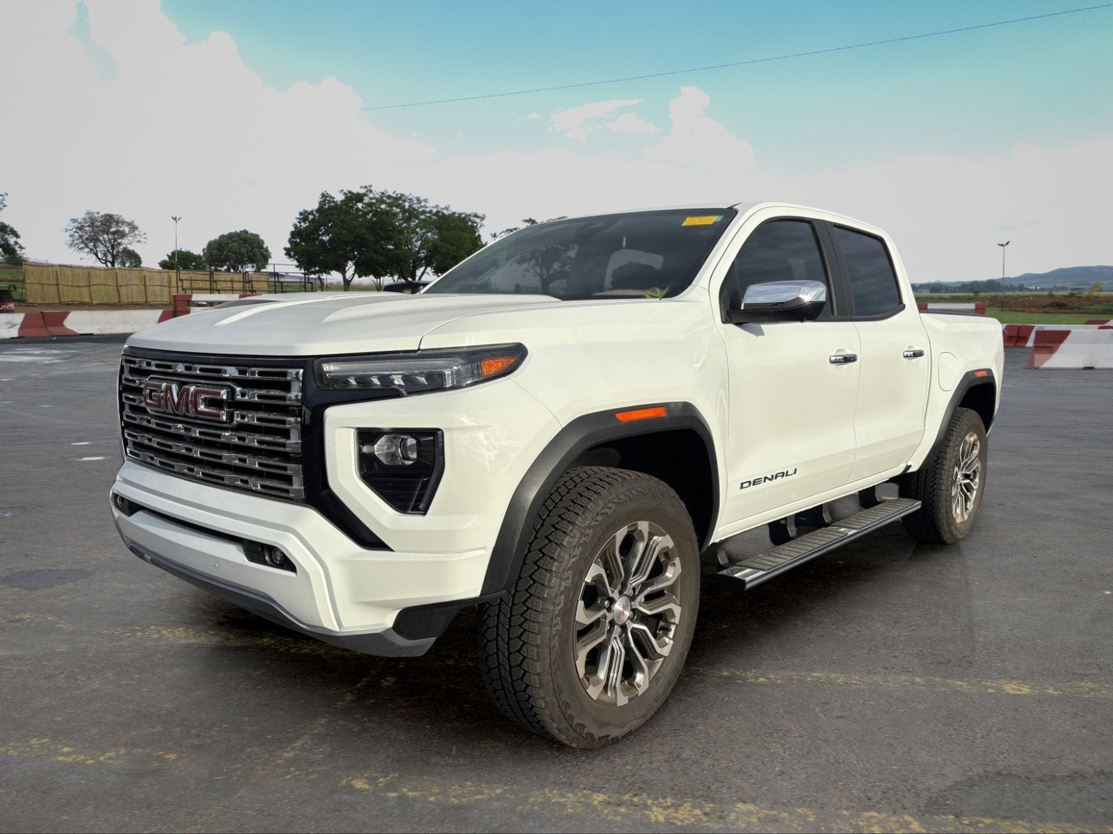 2025 GMC Canyon Denali