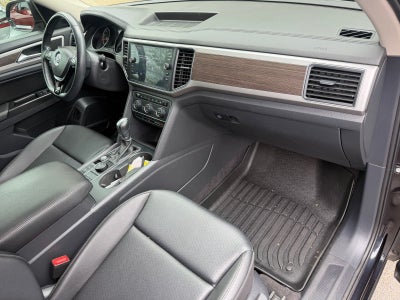 2019 Volkswagen Atlas 3.6L V6 SE w/Technology R-Line