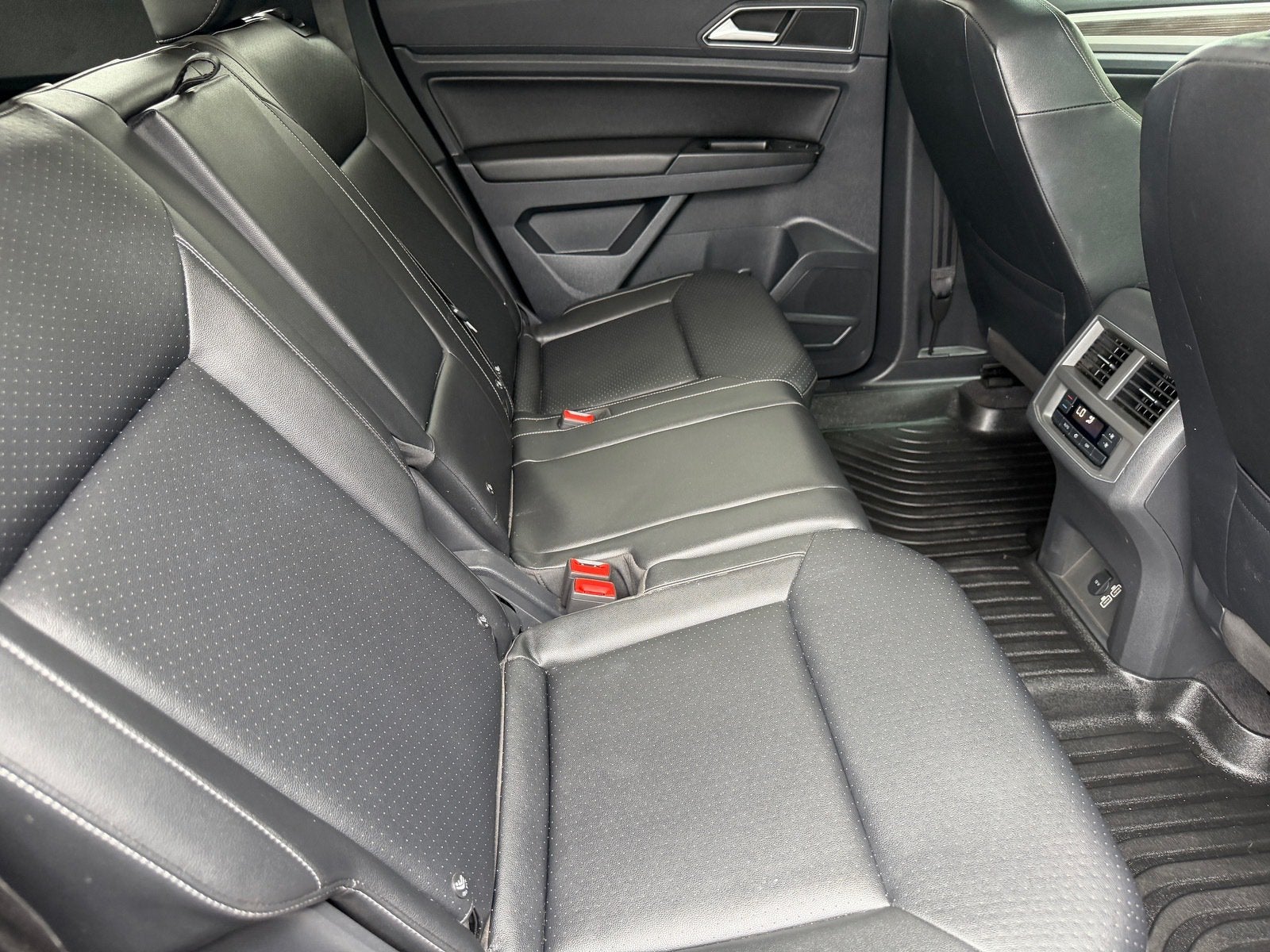 2019 Volkswagen Atlas 3.6L V6 SE w/Technology R-Line
