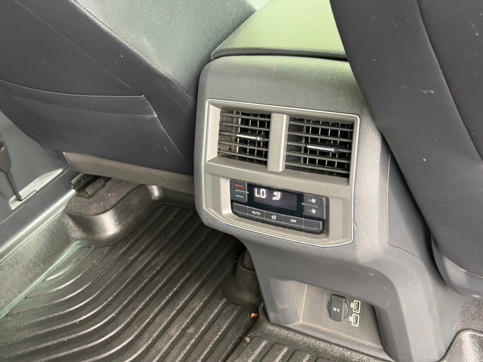 2019 Volkswagen Atlas 3.6L V6 SE w/Technology R-Line