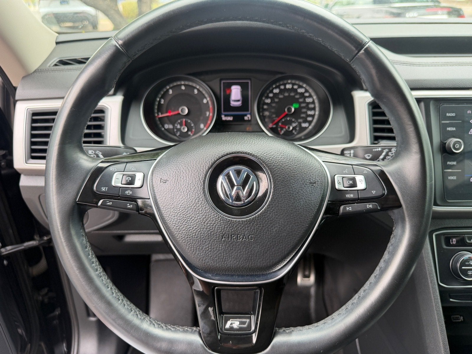2019 Volkswagen Atlas 3.6L V6 SE w/Technology R-Line