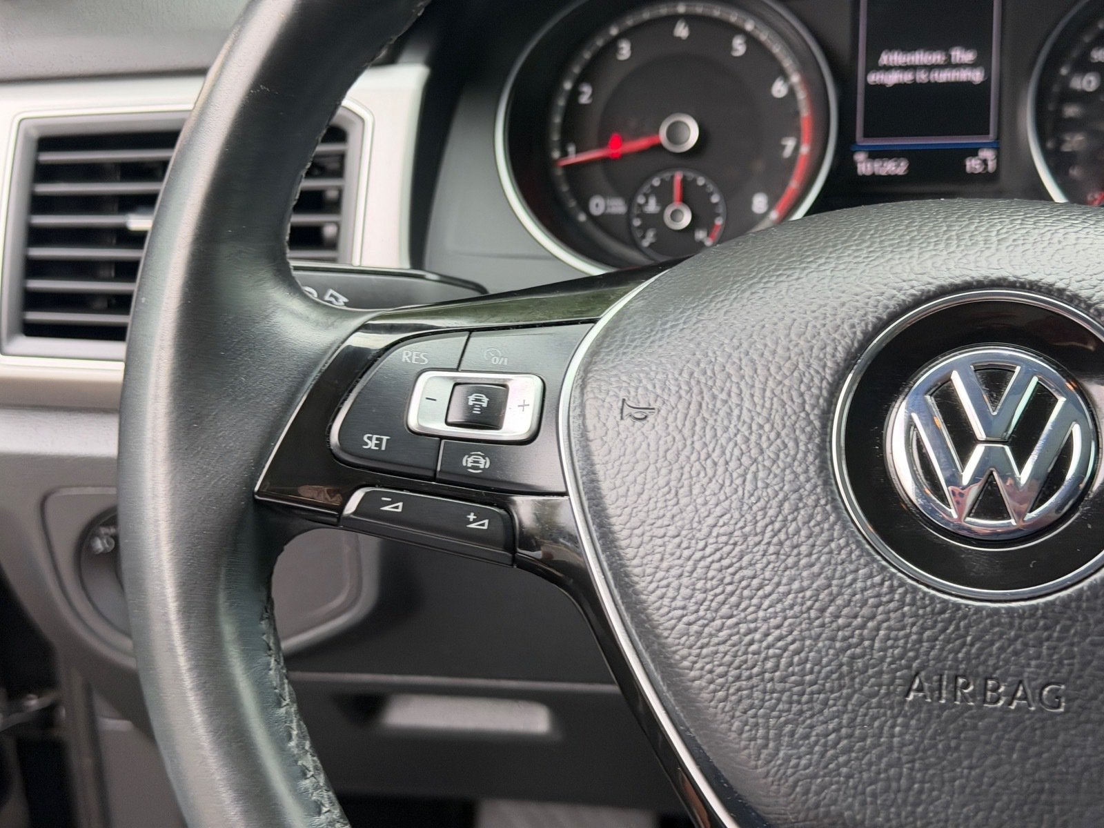 2019 Volkswagen Atlas 3.6L V6 SE w/Technology R-Line