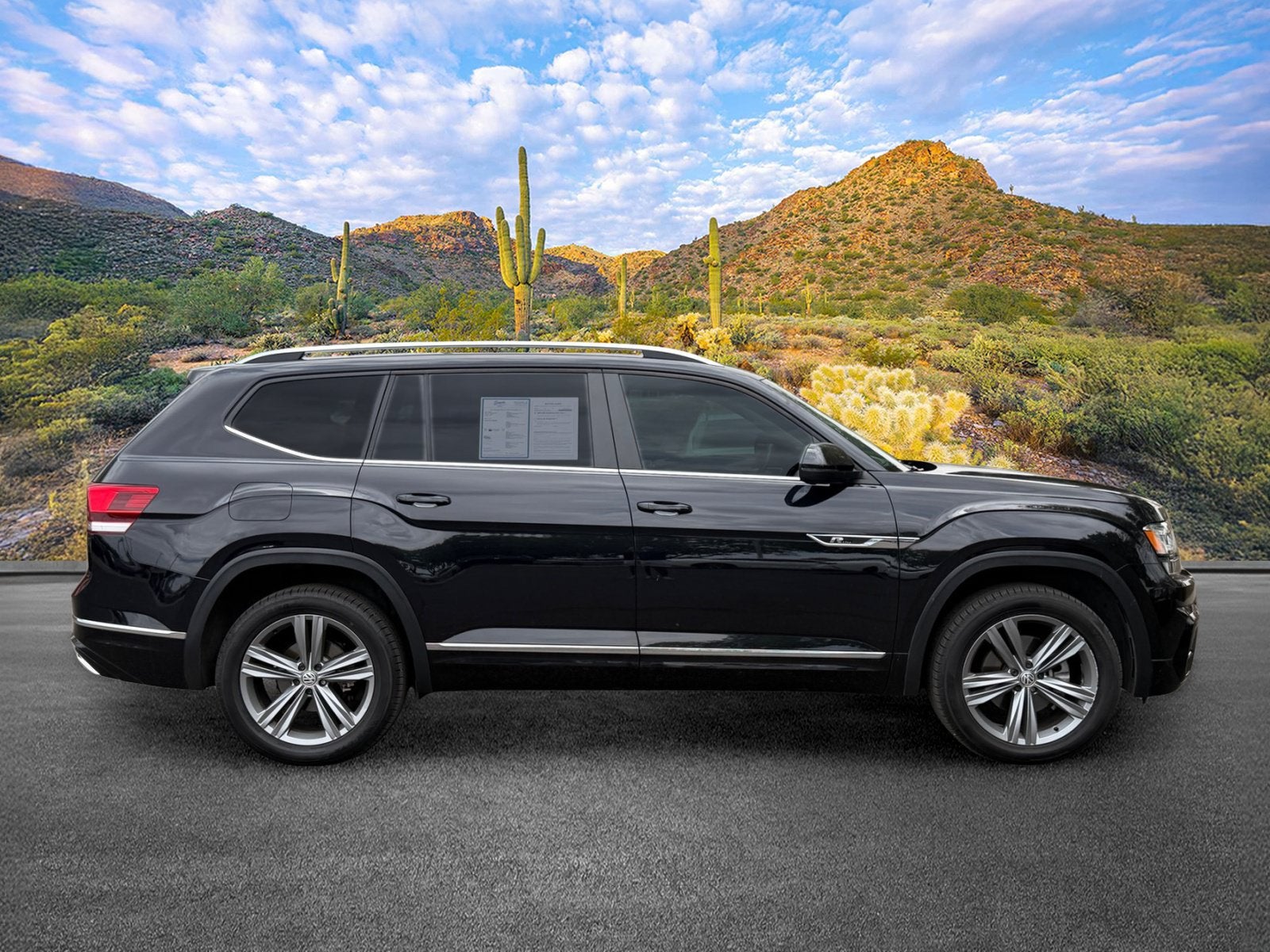 2019 Volkswagen Atlas 3.6L V6 SE w/Technology R-Line
