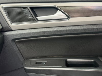 2019 Volkswagen Atlas 3.6L V6 SE w/Technology R-Line