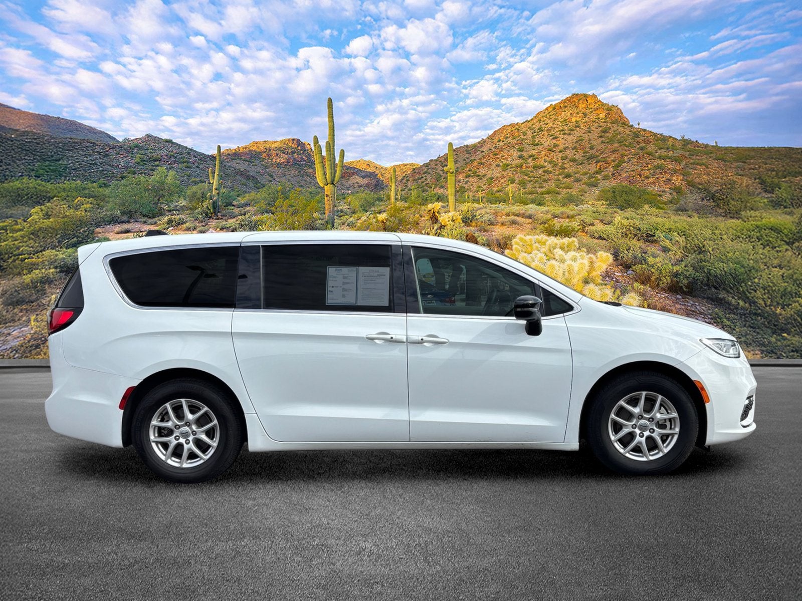 2024 Chrysler Pacifica Touring L