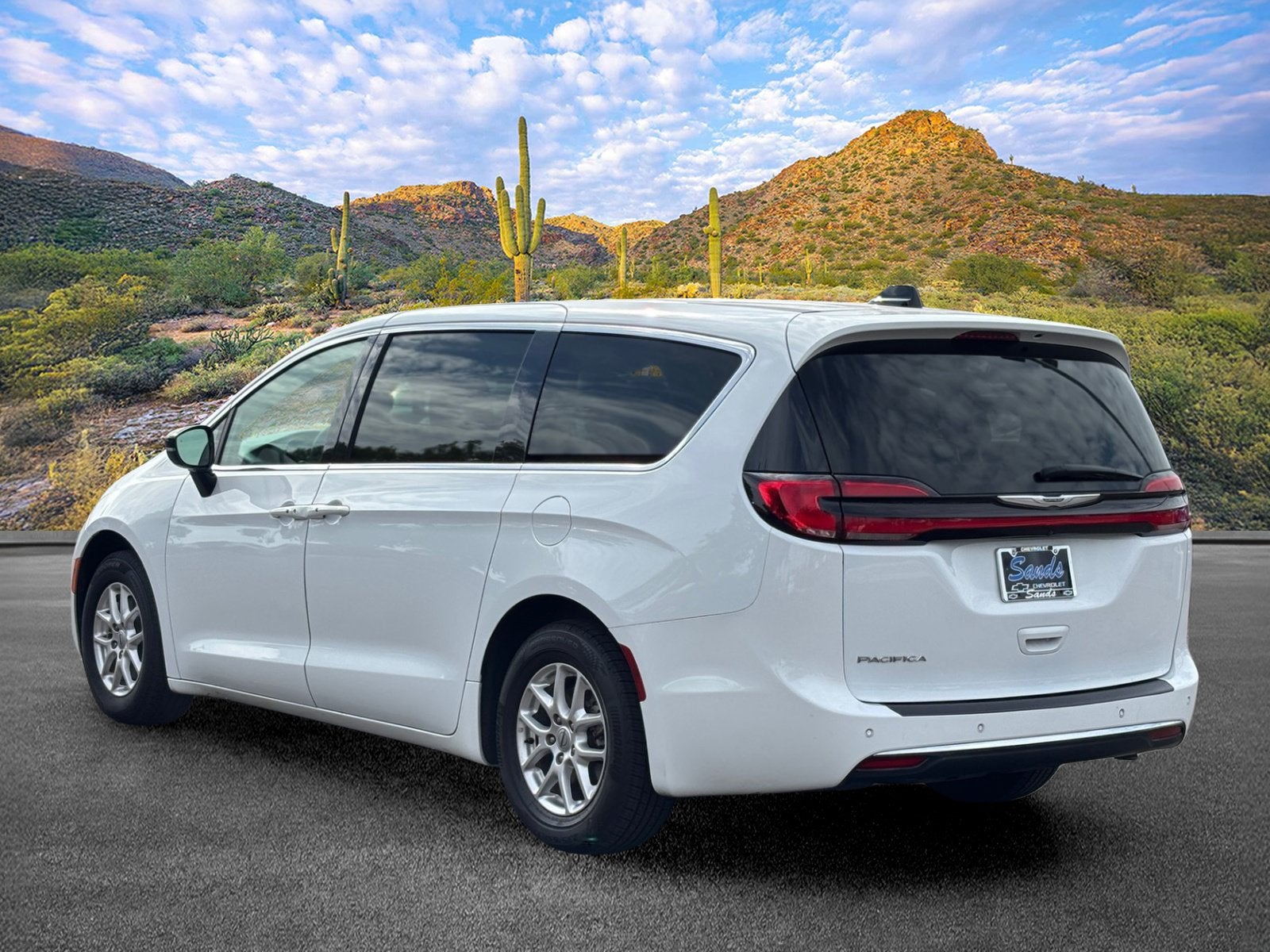 2024 Chrysler Pacifica Touring L