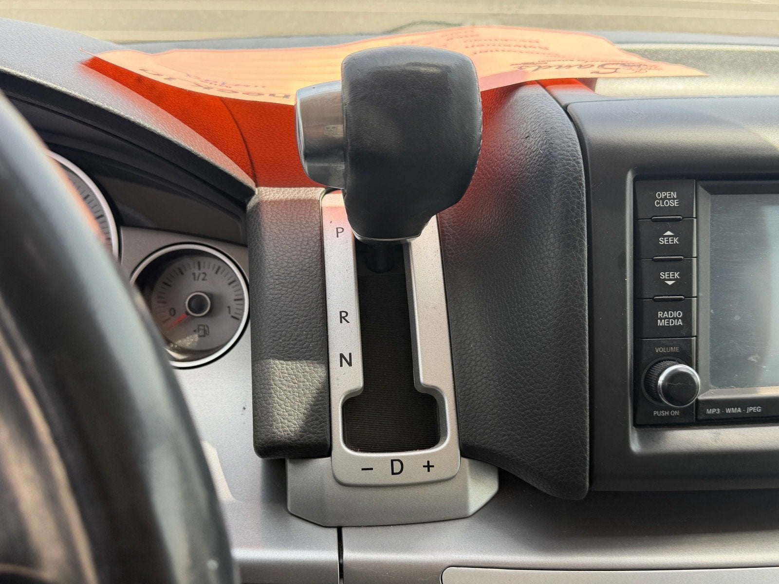 2009 Volkswagen Routan SEL