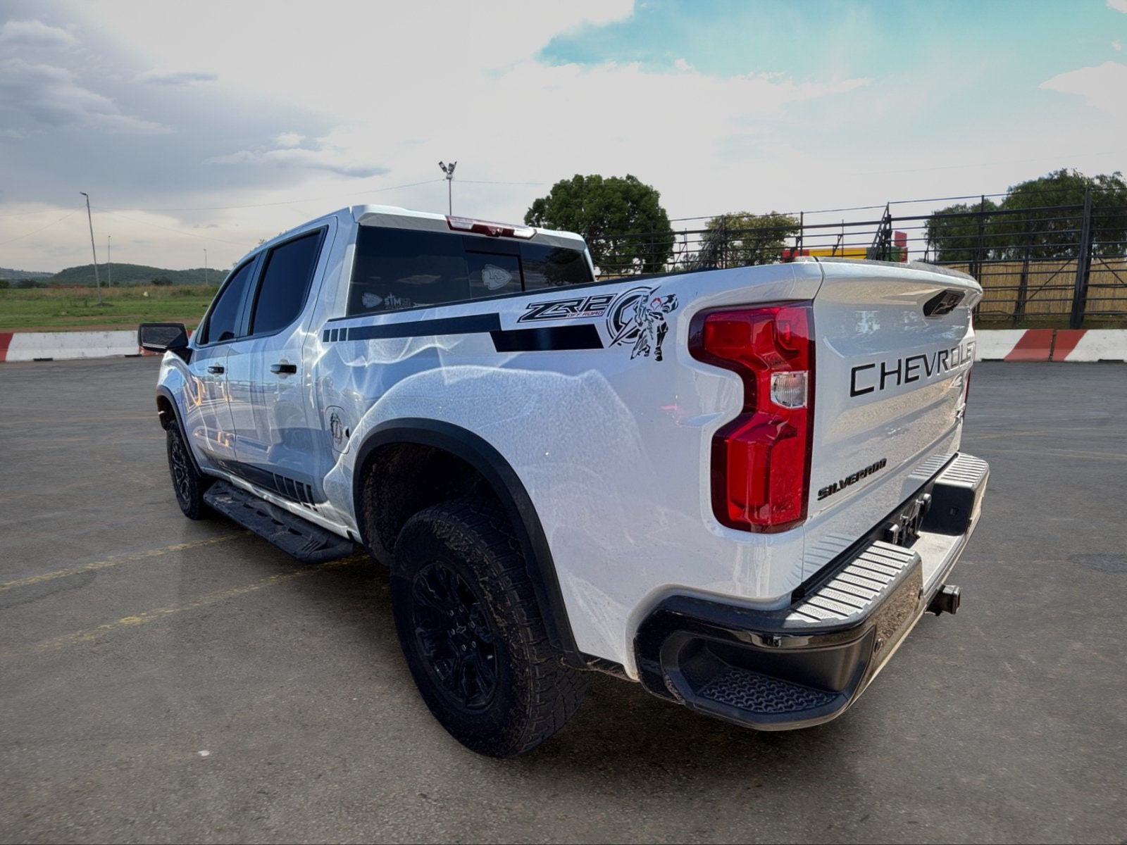 2025 Chevrolet Silverado 1500 ZR2