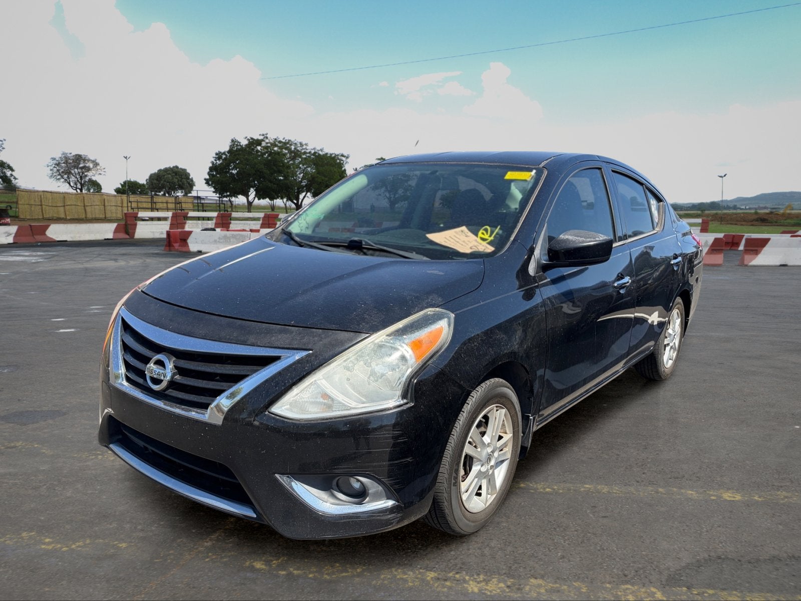 2015 Nissan Versa SV