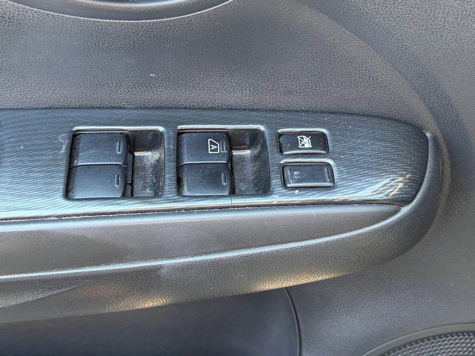 2015 Nissan Versa SV