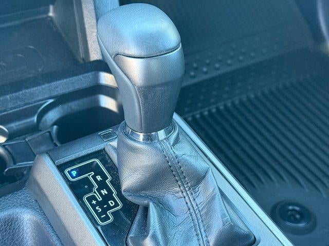 2022 Toyota Tacoma 2WD SR5