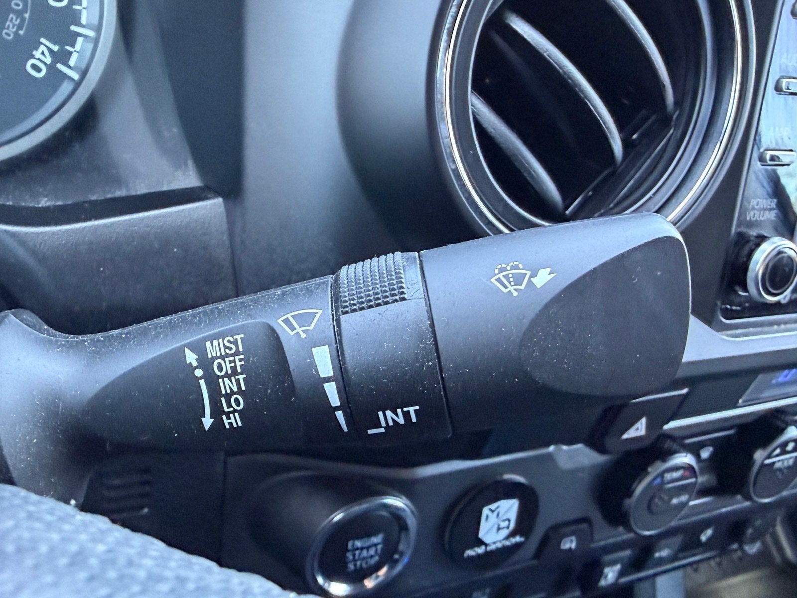 2021 Toyota Tacoma 2WD SR5