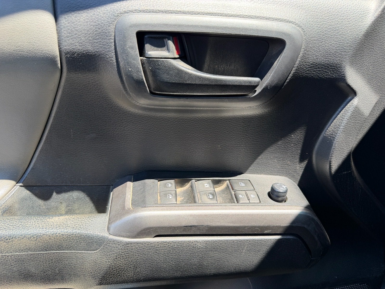 2022 Toyota Tacoma 2WD SR5