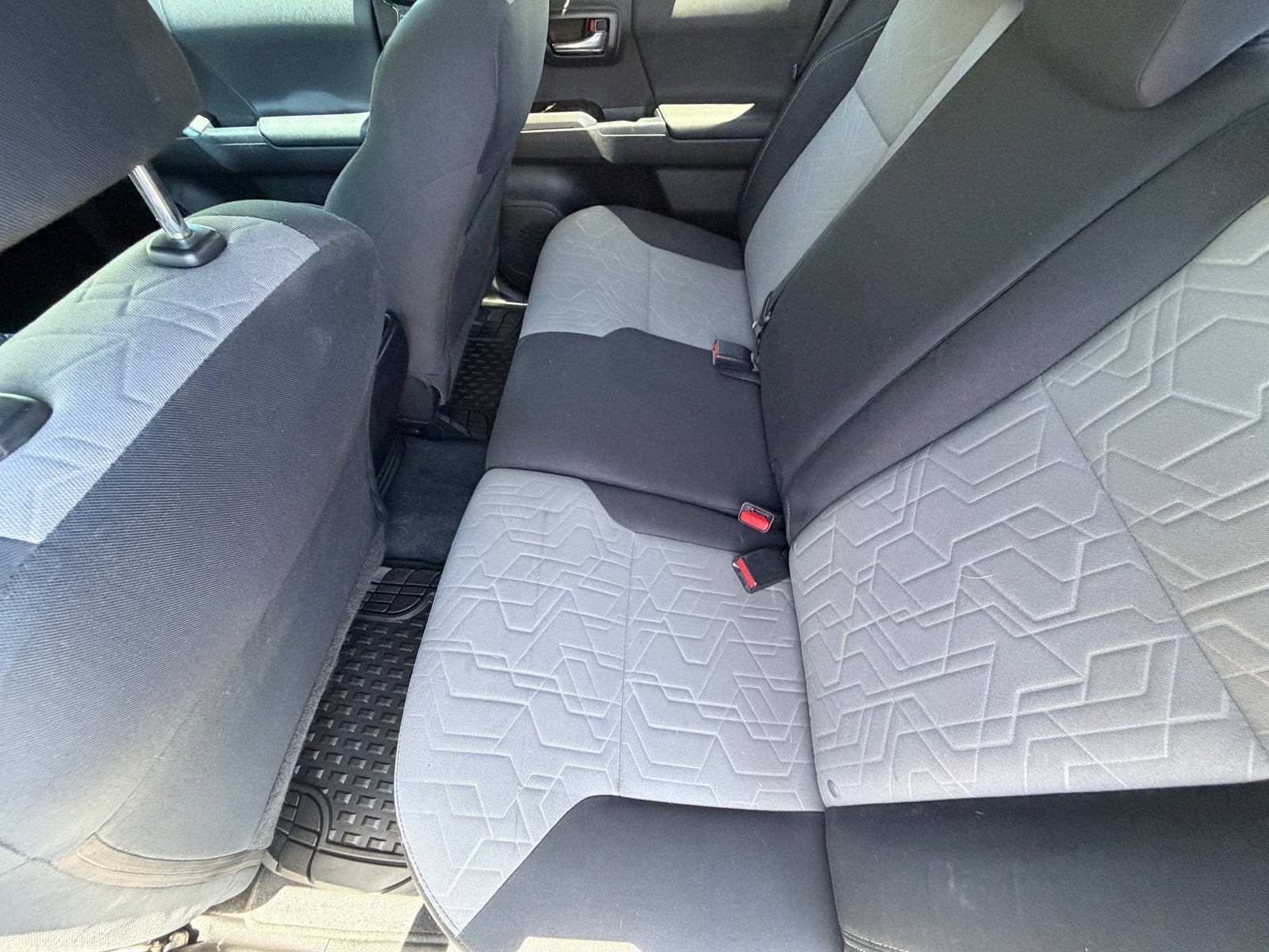 2022 Toyota Tacoma 4WD SR