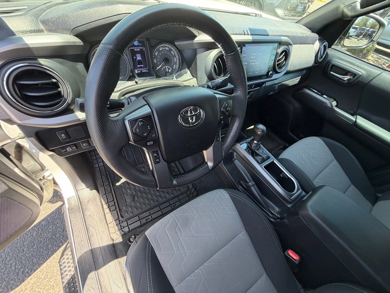 2022 Toyota Tacoma 4WD SR