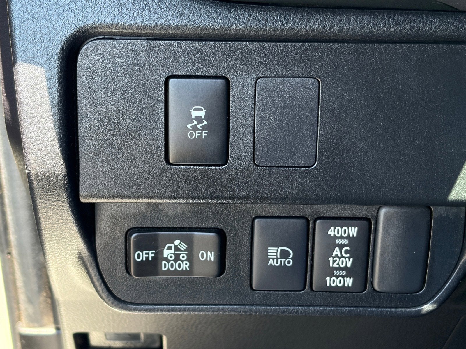 2022 Toyota Tacoma 4WD SR