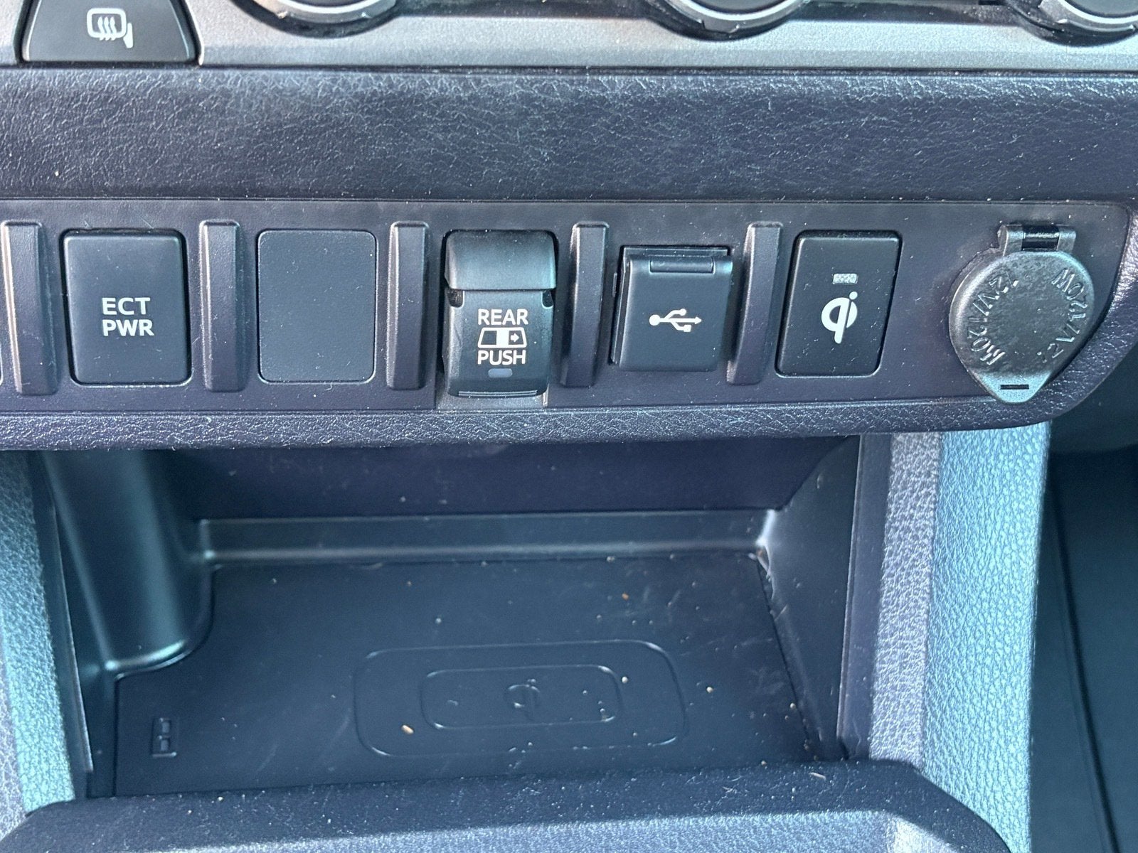 2022 Toyota Tacoma 4WD SR