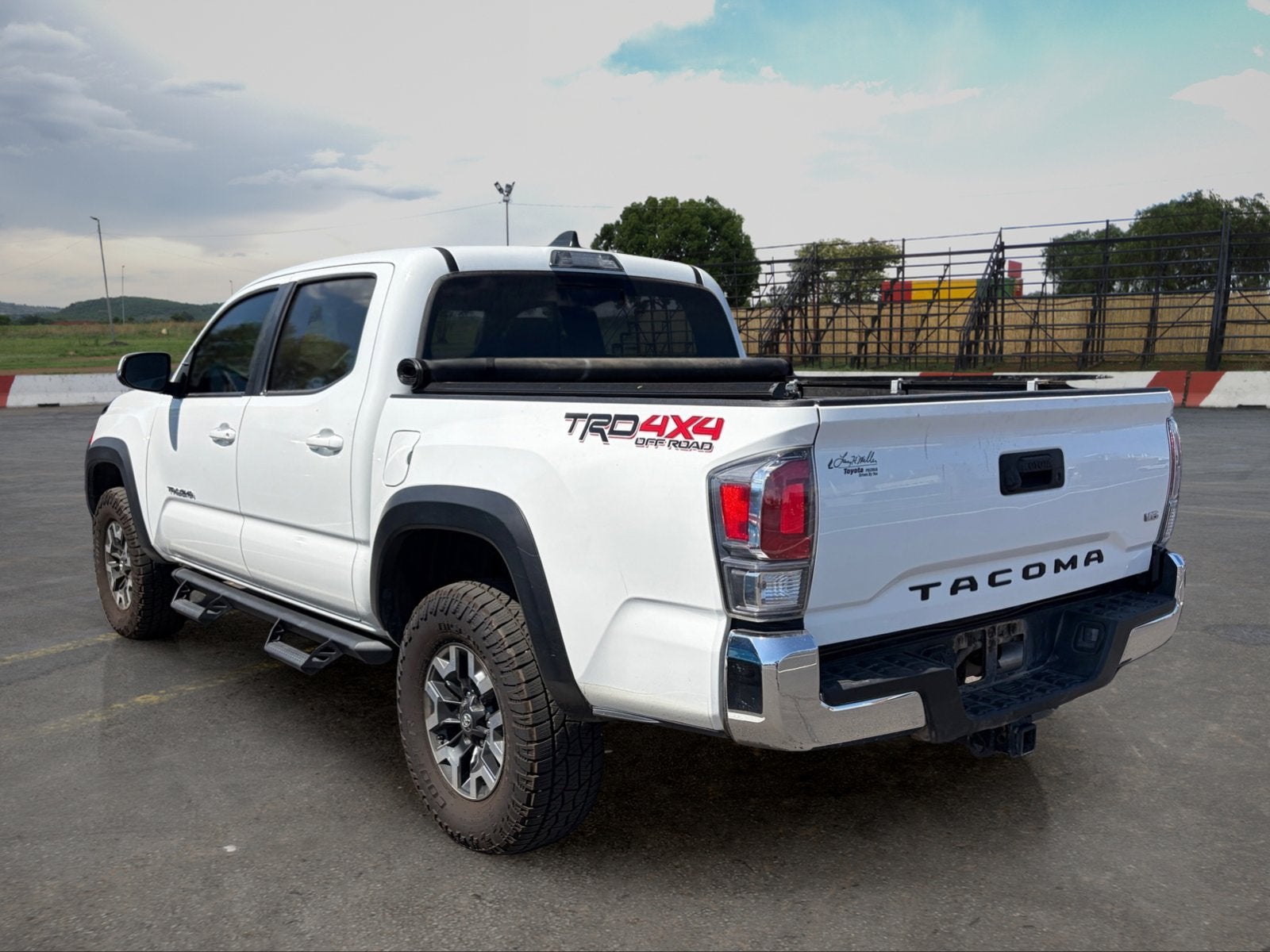 2022 Toyota Tacoma 4WD SR