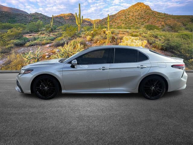 2022 Toyota Camry Hybrid XSE