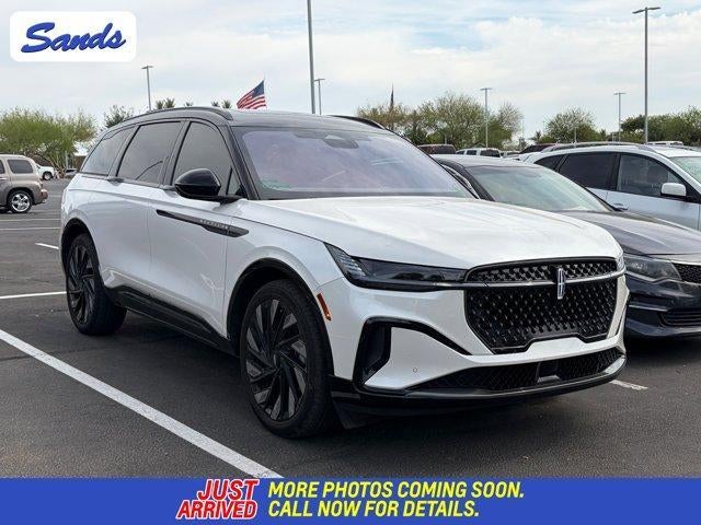 2025 Lincoln Nautilus Reserve