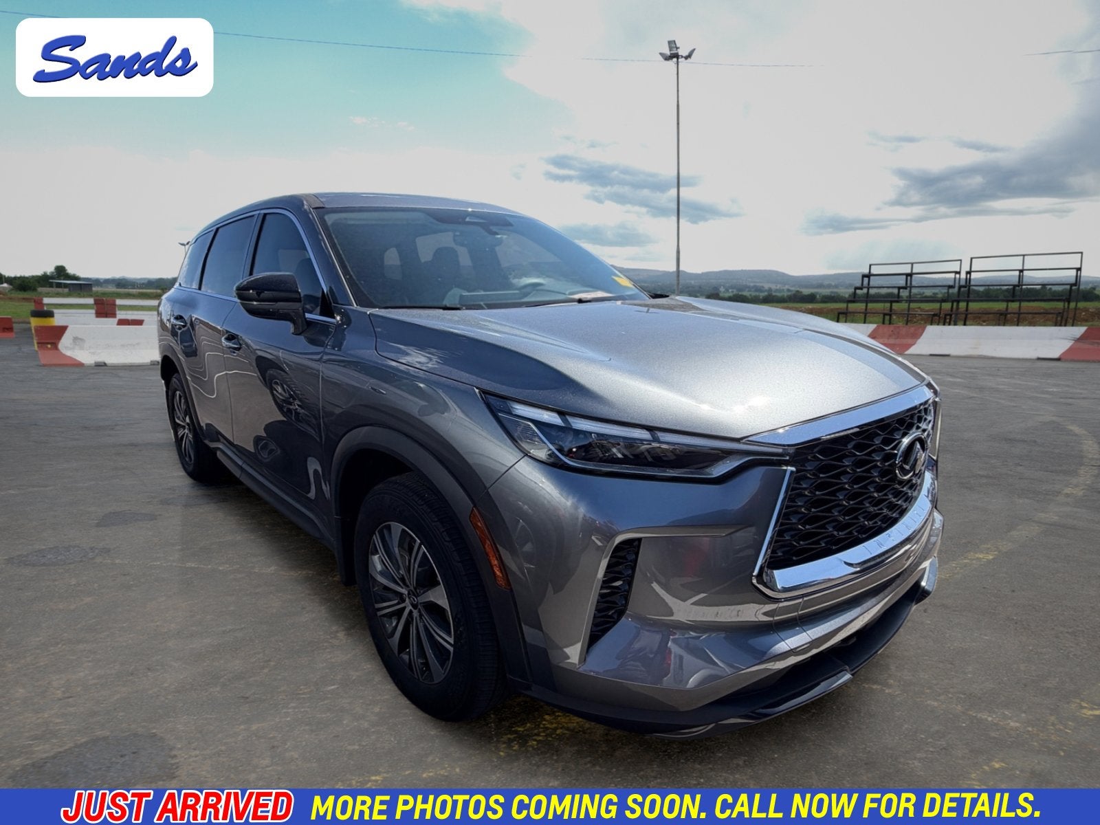 2025 INFINITI QX60 PURE's photo