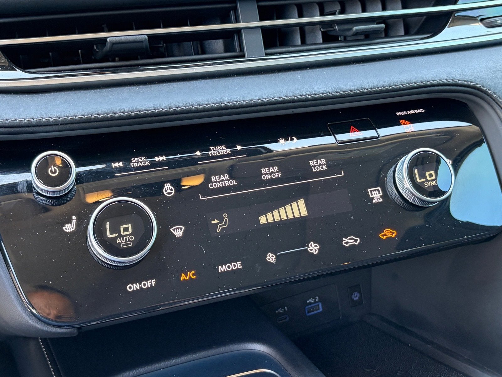 2025 INFINITI QX60 PURE