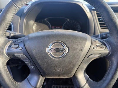 2019 Nissan Pathfinder SV